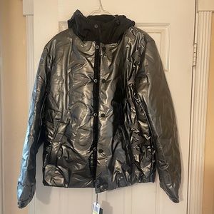 New DKNY water repellent and wind resistant jacket metallic color size M.